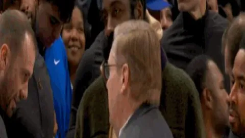 日本队世界杯参赛次数即将赶超，中国队独揽连续参赛纪录首屈一指。