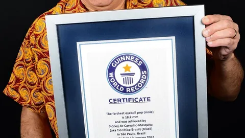 “范戴克谈失误：不可避，关键在应对——球队更衣室传递积极力量！”